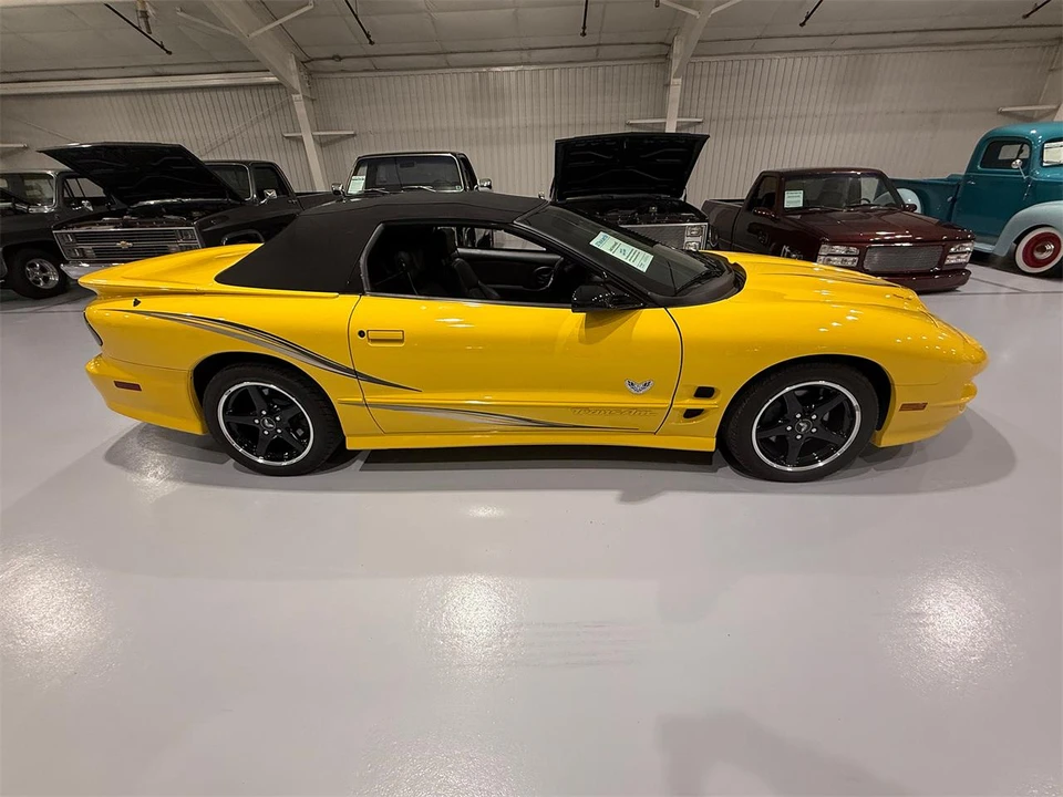 2002 Pontiac Firebird Trans Am 4th Gen - Image 14 of 31