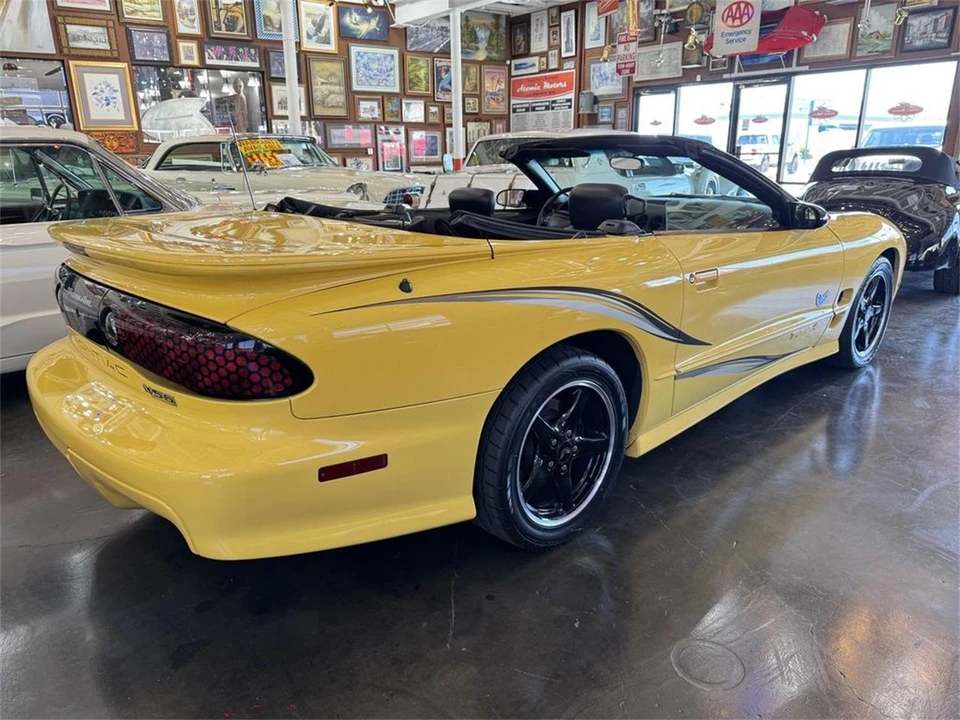 2002 Pontiac Firebird Trans Am 4th Gen - Image 5 of 31