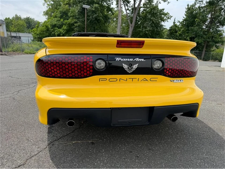 2002 Pontiac Firebird Trans Am 4th Gen - Image 16 of 31