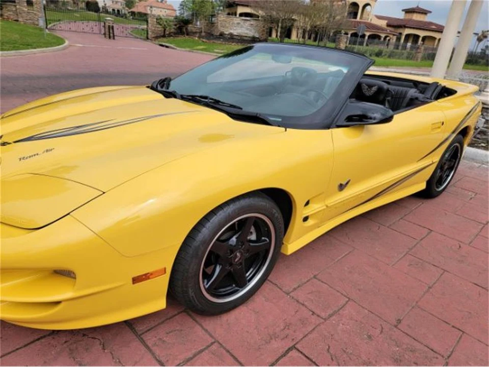 2002 Pontiac Firebird Trans Am 4th Gen - Image 9 of 30