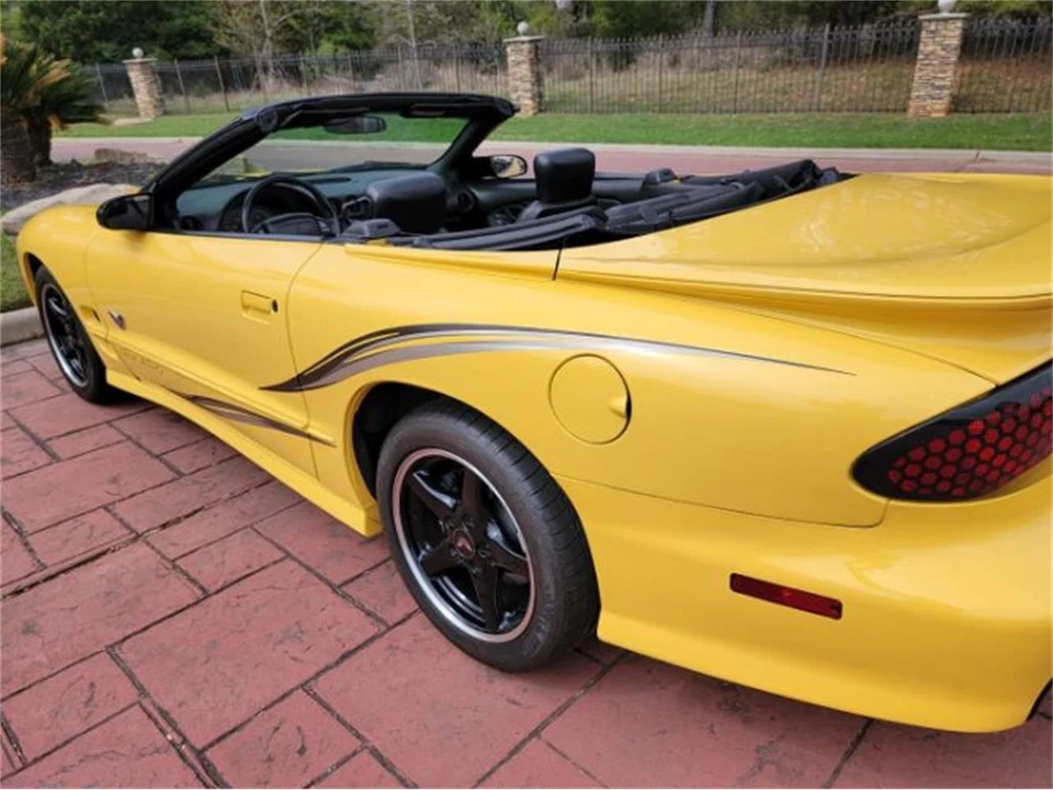 2002 Pontiac Firebird Trans Am 4th Gen - Image 17 of 30