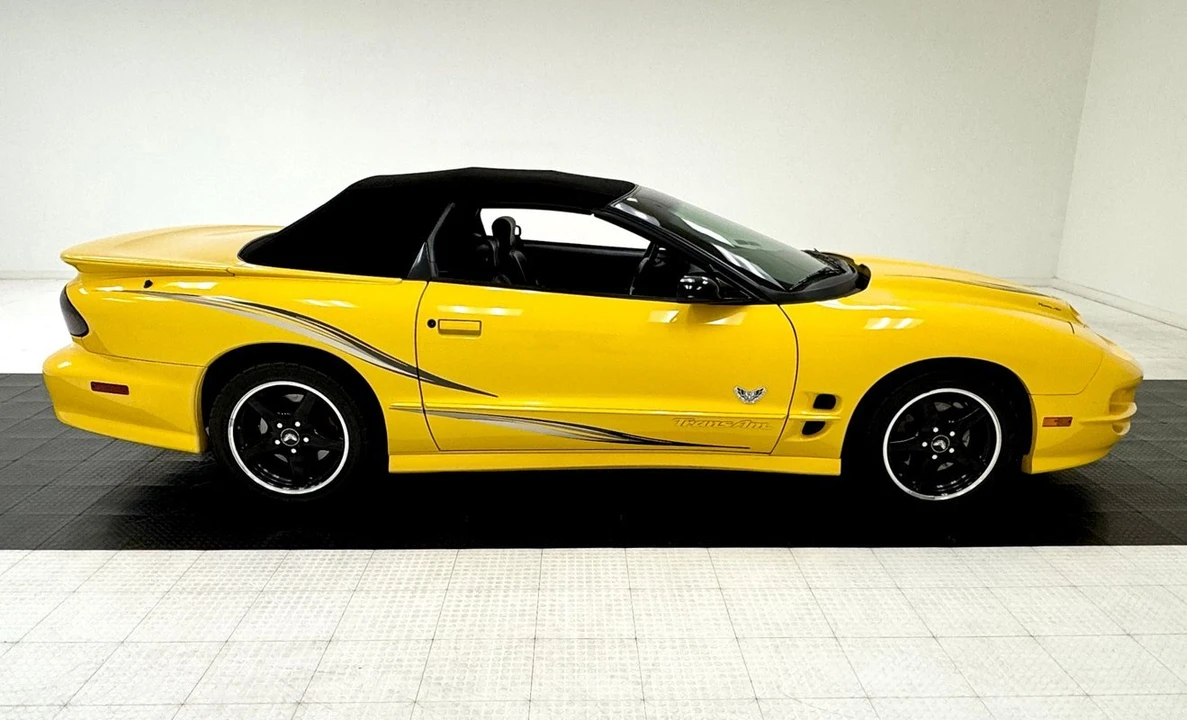 2002 Pontiac Firebird Trans Am 4th Gen - Image 9 of 12