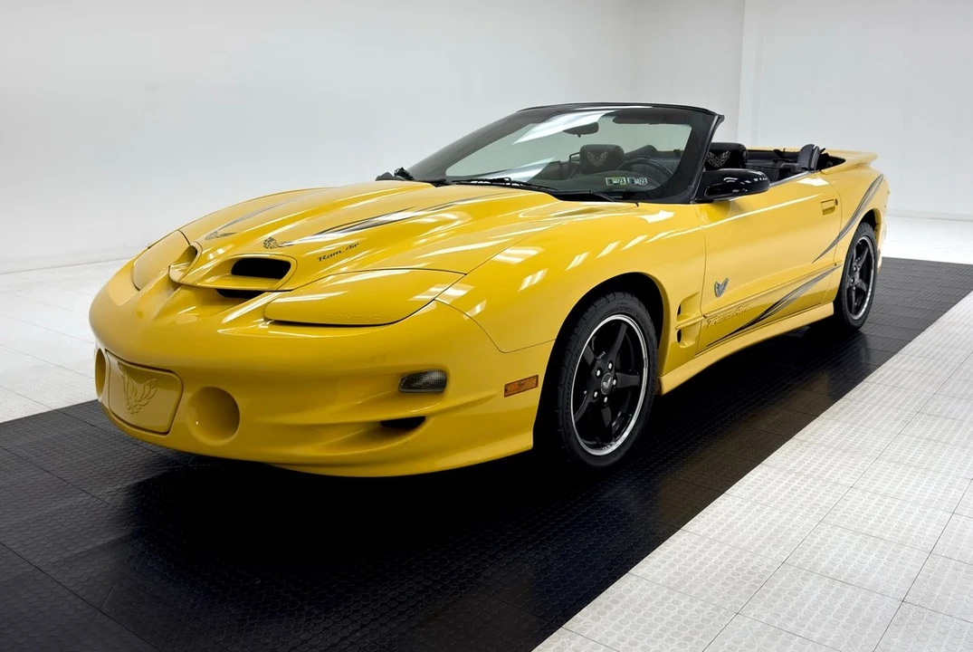 2002 Pontiac Firebird Trans Am 4th Gen - Image 2 of 12