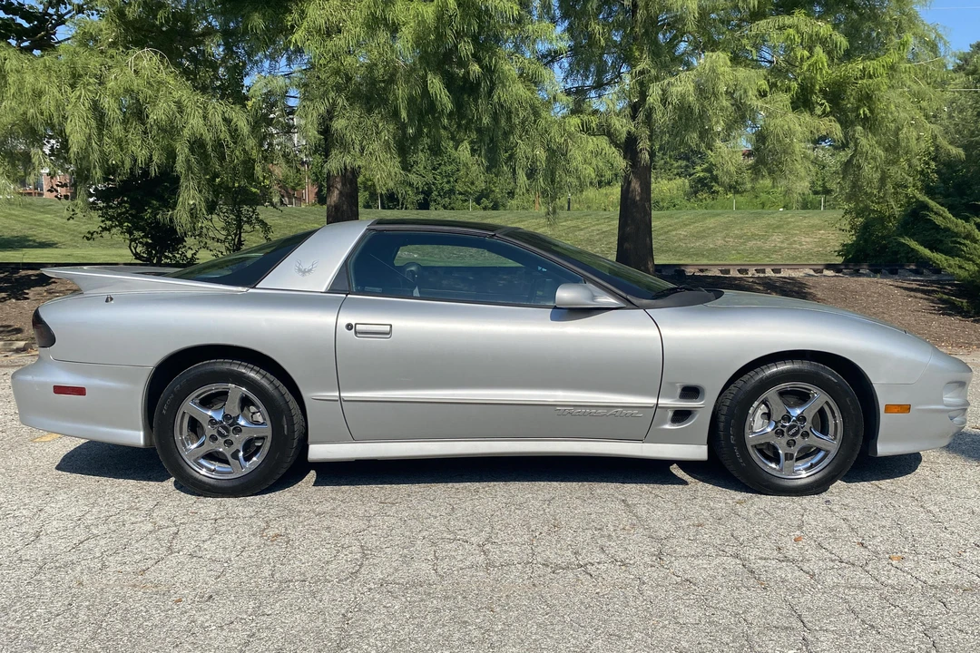 2002 Pontiac Firebird Trans Am 4th Gen - Image 3 of 5