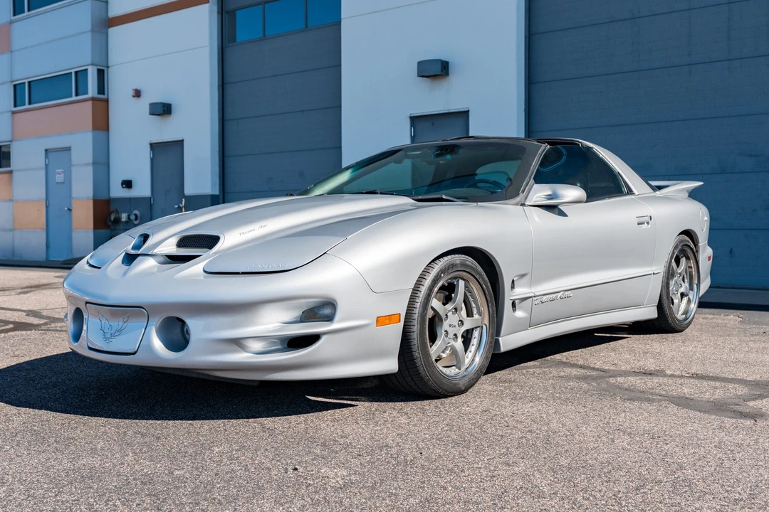 2002 Pontiac Firebird Trans Am 4th Gen - Image 2 of 31