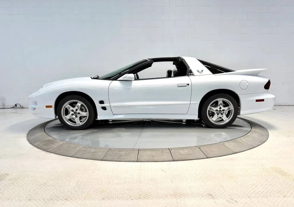 2002 Pontiac Firebird Trans Am 4th Gen - Image 17 of 20