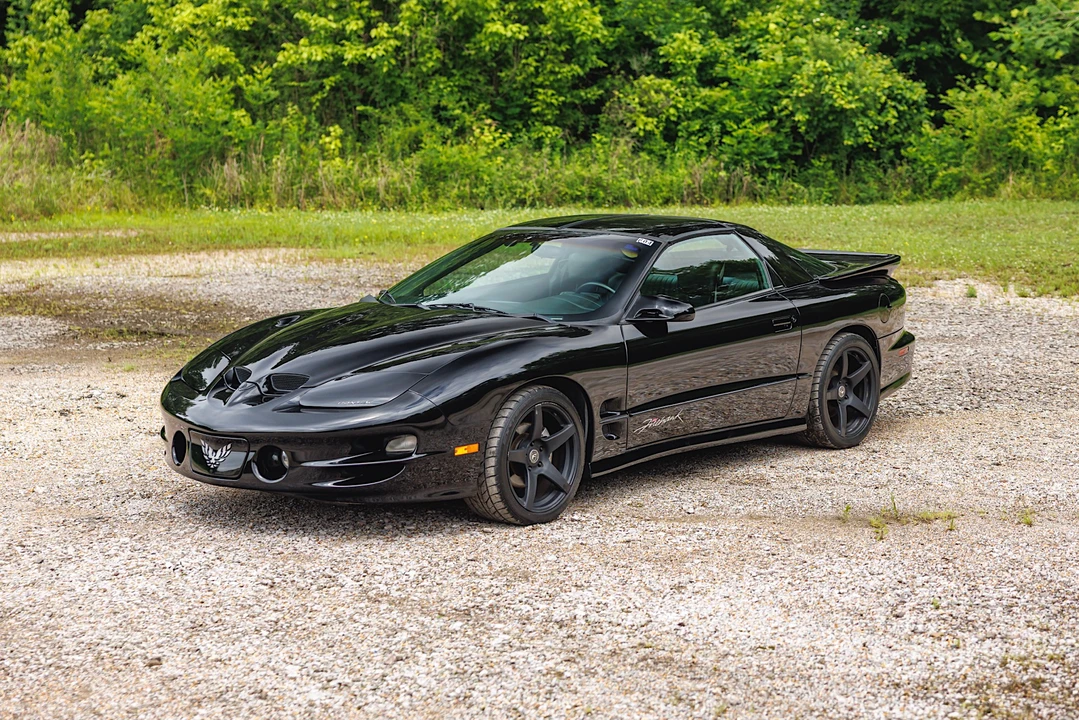 2002 Pontiac Firebird Trans Am 4th Gen - Image 2 of 31