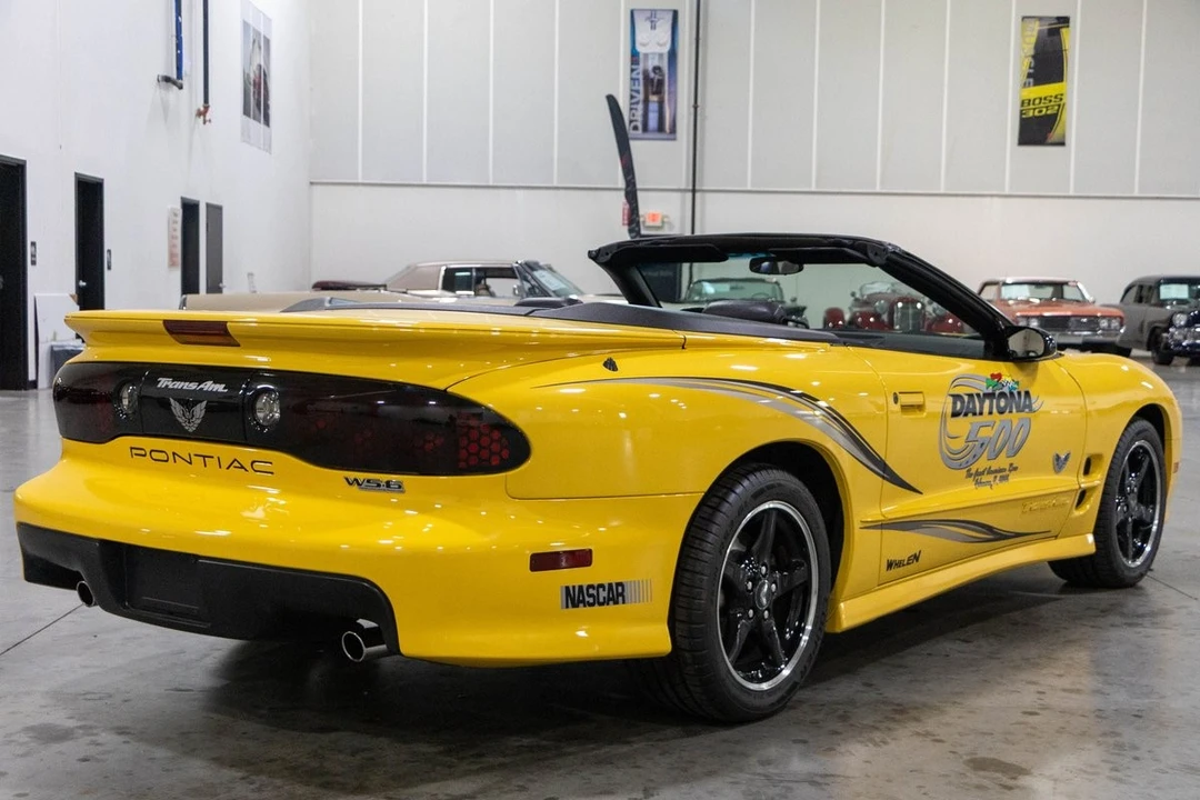 2002 Pontiac Firebird Trans Am 4th Gen - Image 7 of 21