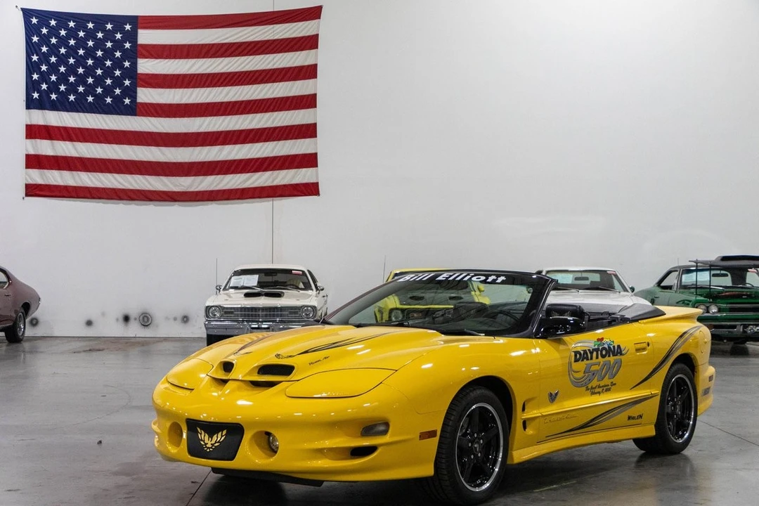 2002 Pontiac Firebird Trans Am 4th Gen - Image 3 of 21