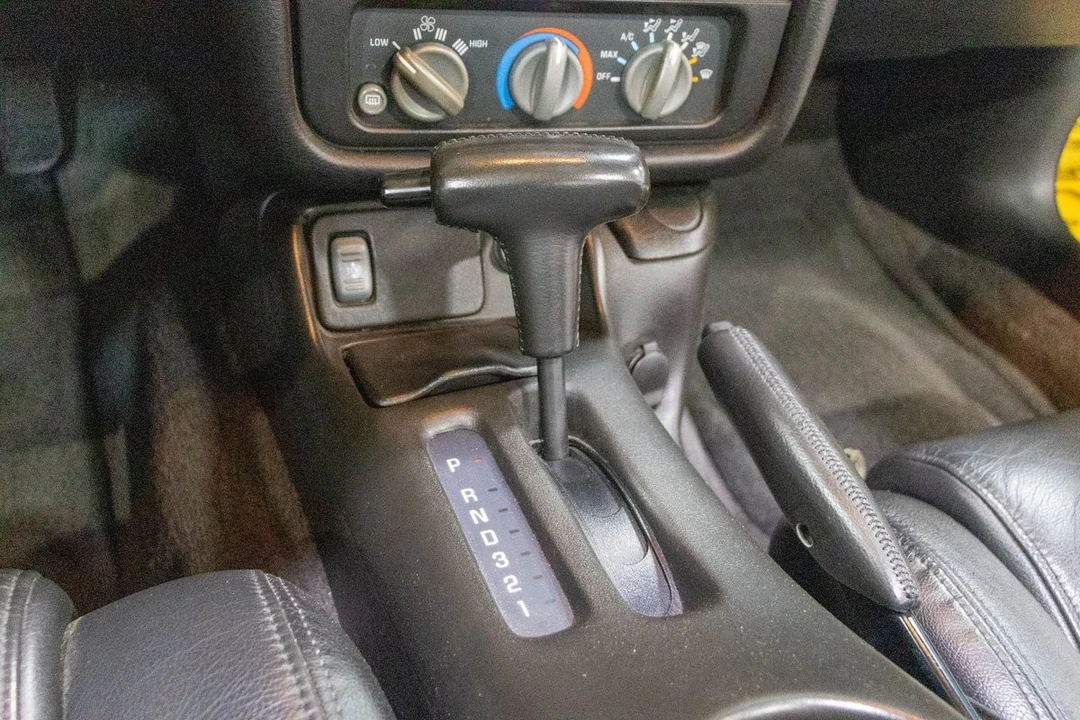 2002 Pontiac Firebird Trans Am 4th Gen - Image 26 of 31