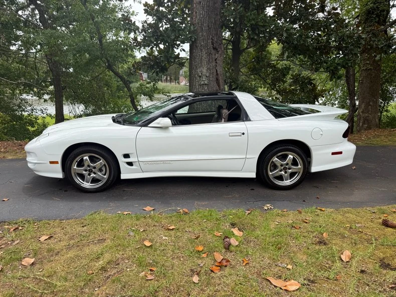 2002 Pontiac Firebird Trans Am 4th Gen - Image 3 of 31