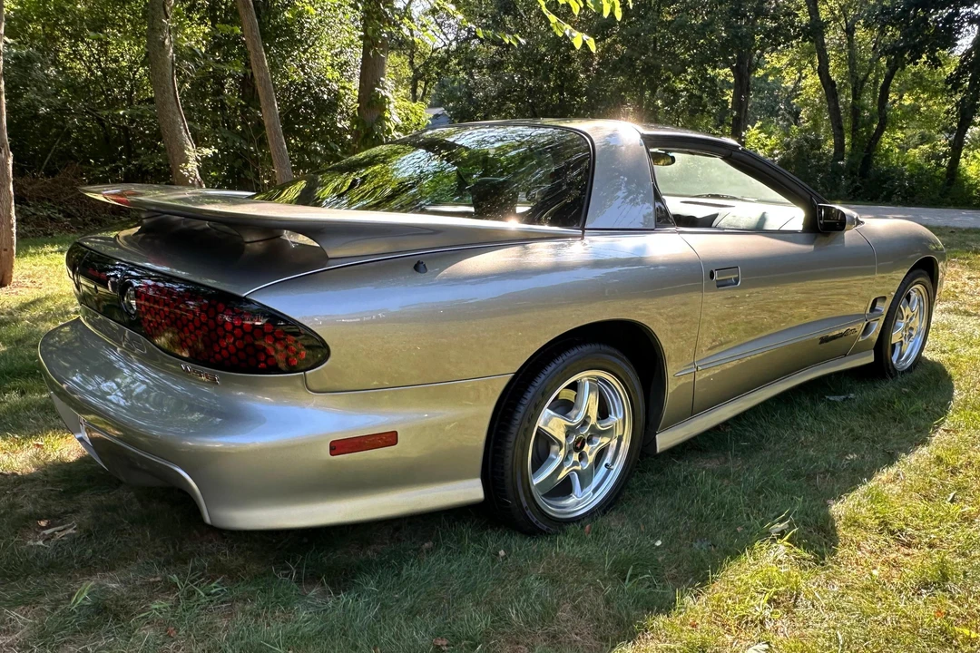 2002 Pontiac Firebird Trans Am 4th Gen - Image 4 of 31
