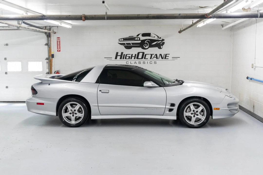2002 Pontiac Firebird Trans Am 4th Gen - Image 8 of 27