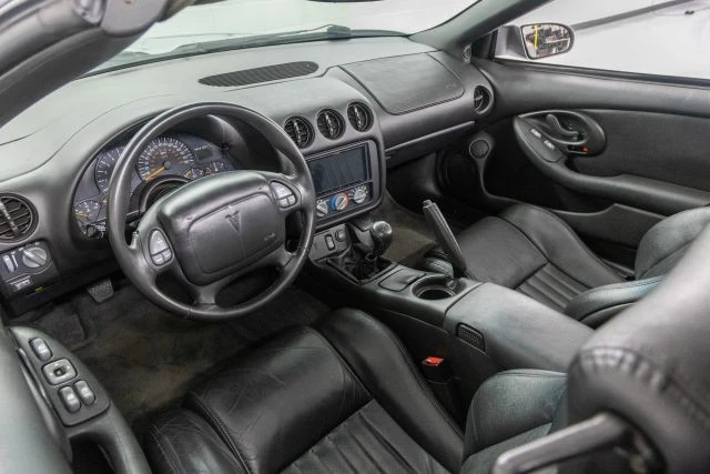 2002 Pontiac Firebird Trans Am 4th Gen - Image 11 of 27