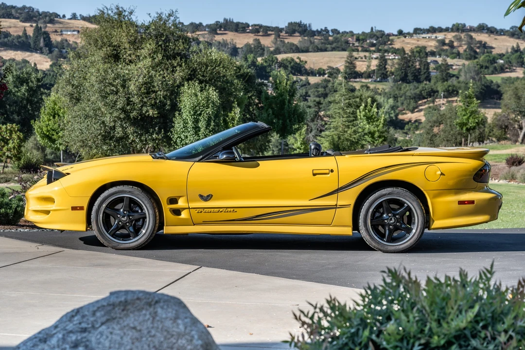 2002 Pontiac Firebird Trans Am 4th Gen - Image 11 of 31