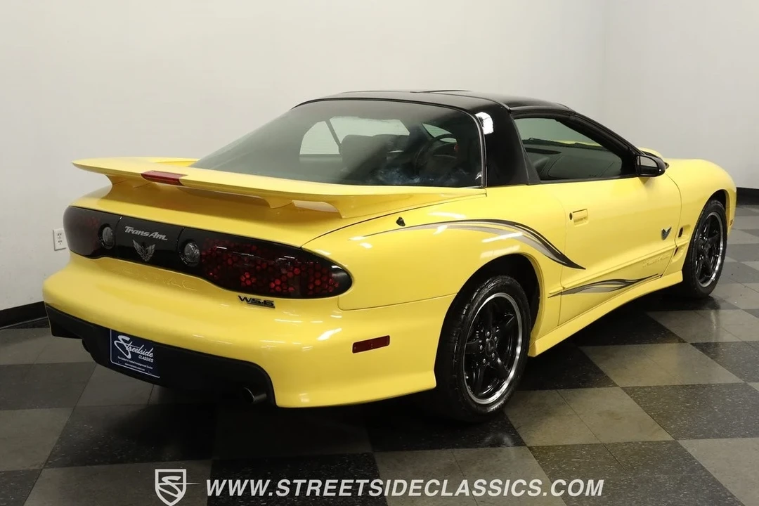2002 Pontiac Firebird Trans Am 4th Gen - Image 11 of 12
