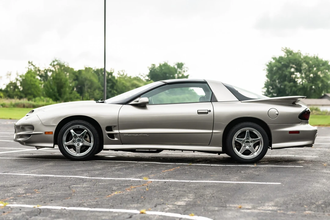 2002 Pontiac Firebird Trans Am 4th Gen - Image 10 of 31