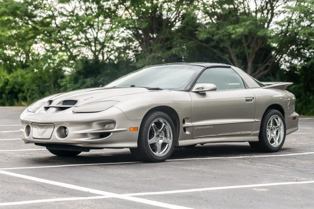 2002 Pontiac Firebird Trans Am 4th Gen - Image 2 of 31