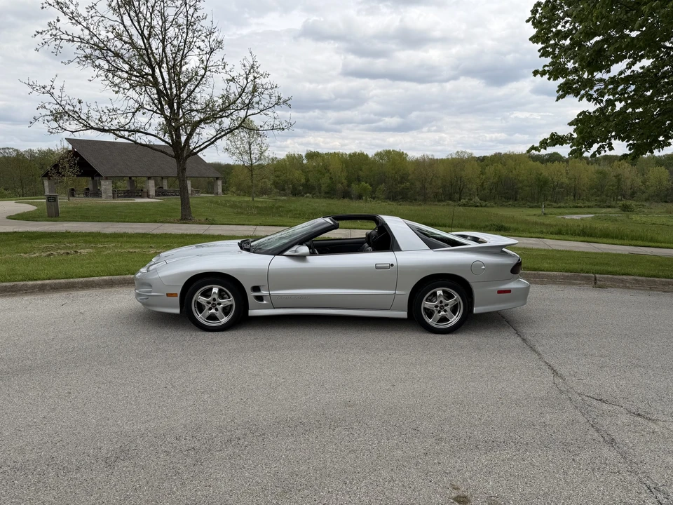 2002 Pontiac Firebird Trans Am 4th Gen - Image 4 of 31