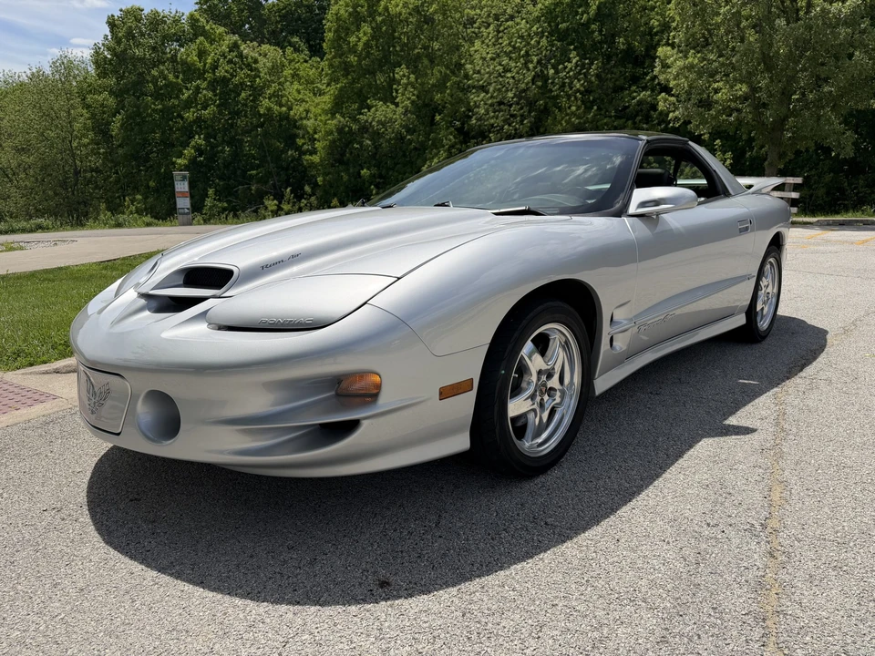 2002 Pontiac Firebird Trans Am 4th Gen - Image 11 of 31