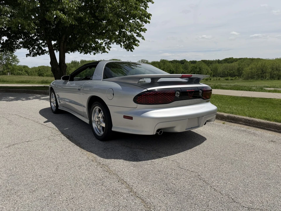 2002 Pontiac Firebird Trans Am 4th Gen - Image 14 of 31