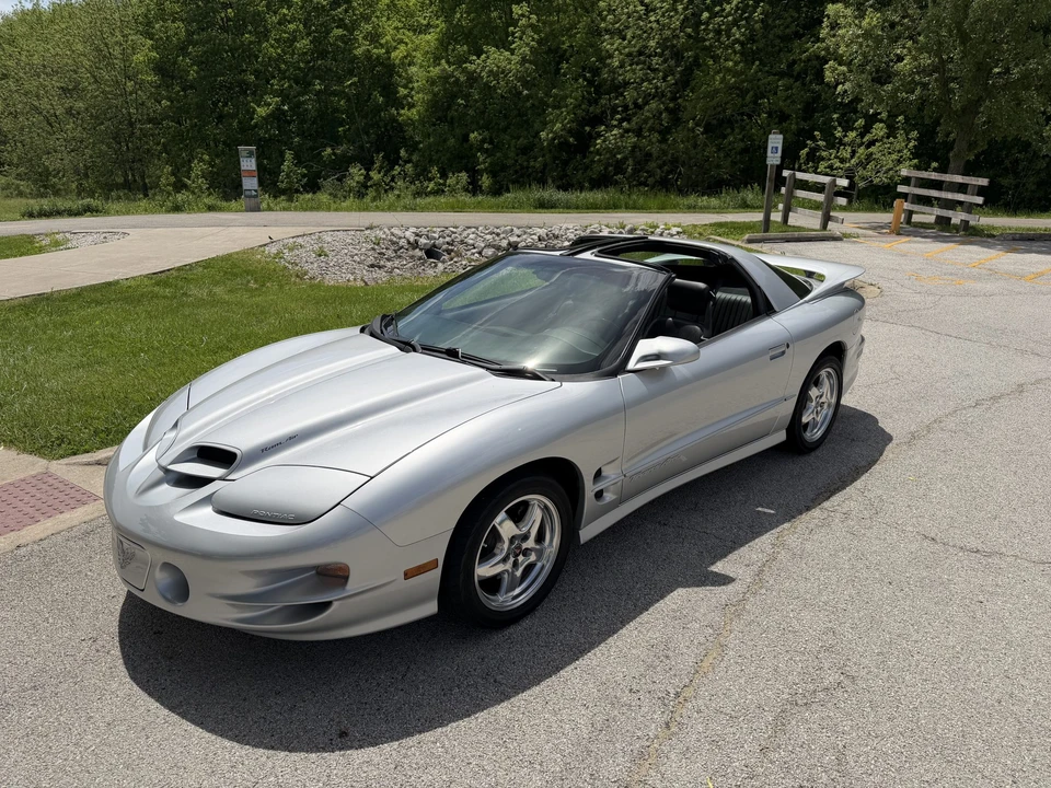 2002 Pontiac Firebird Trans Am 4th Gen - Image 2 of 31