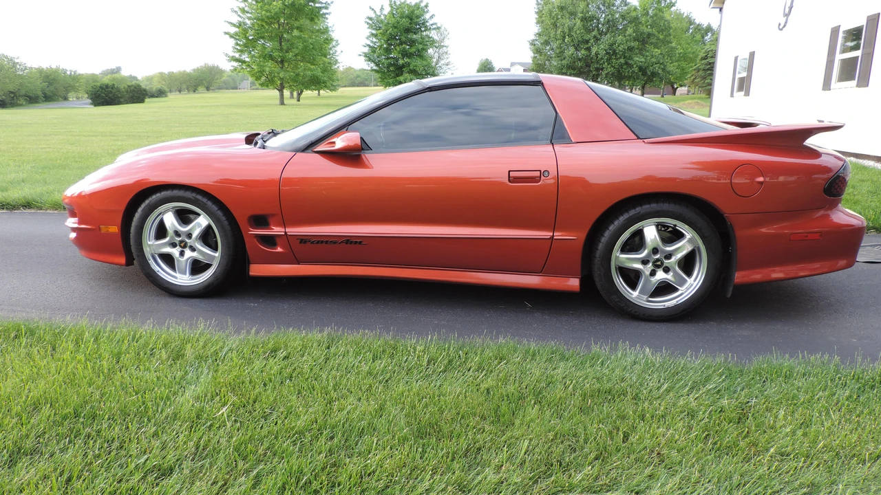 2002 Pontiac Firebird Trans Am 4th Gen - Image 17 of 31