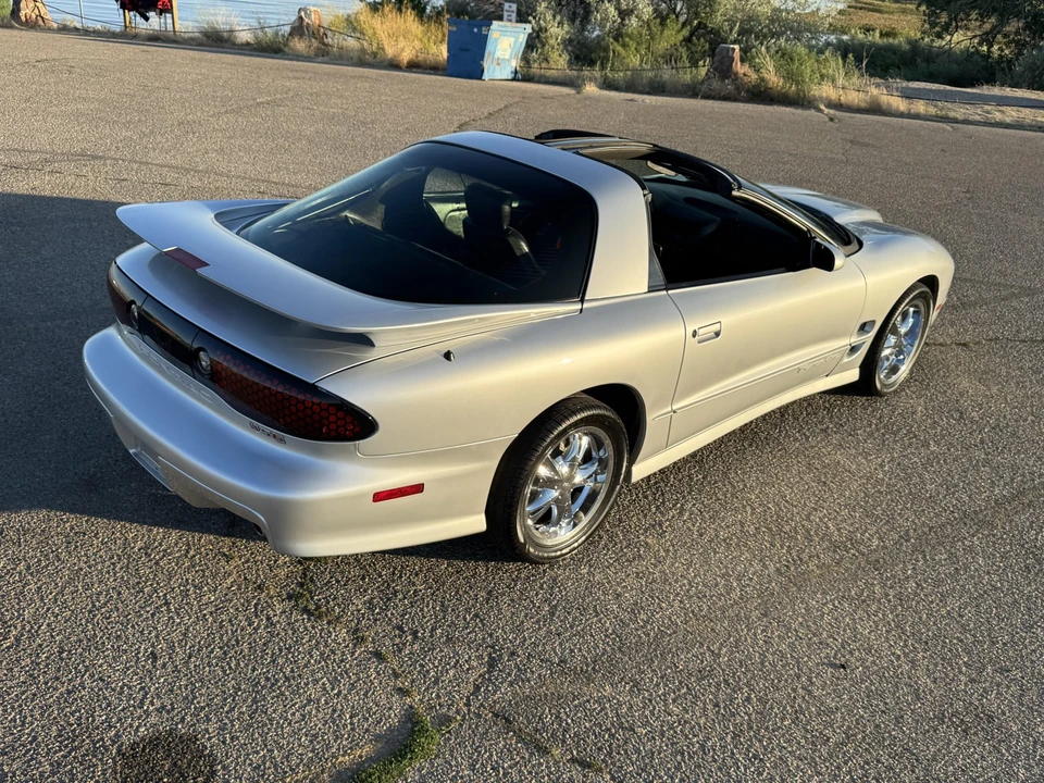2002 Pontiac Firebird Trans Am 4th Gen - Image 16 of 31