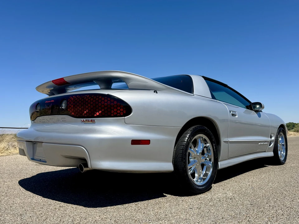2002 Pontiac Firebird Trans Am 4th Gen - Image 15 of 31