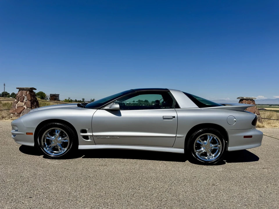 2002 Pontiac Firebird Trans Am 4th Gen - Image 8 of 31