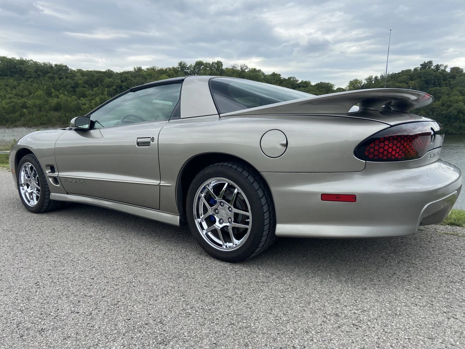2002 Pontiac Firebird Trans Am 4th Gen - Image 21 of 31