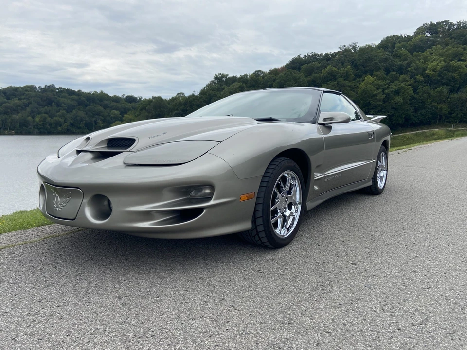 2002 Pontiac Firebird Trans Am 4th Gen - Image 10 of 31