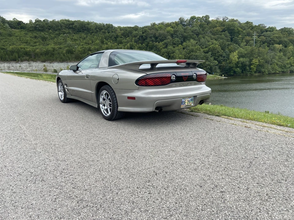 2002 Pontiac Firebird Trans Am 4th Gen - Image 26 of 31