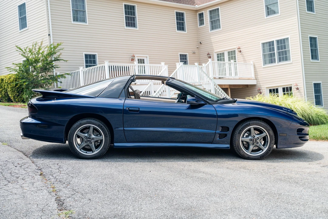 2002 Pontiac Firebird Trans Am 4th Gen - Image 10 of 31