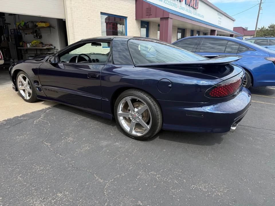 2002 Pontiac Firebird Trans Am 4th Gen - Image 2 of 9