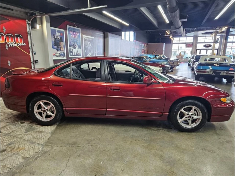 2002 Pontiac Grand Prix 3rd+ Gen - Image 9 of 31
