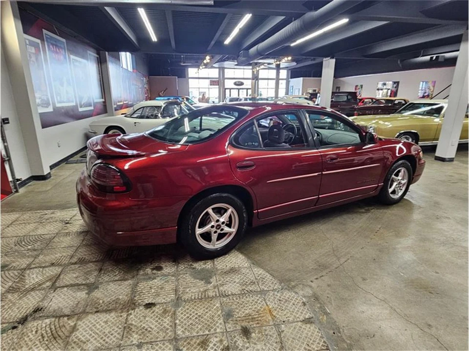 2002 Pontiac Grand Prix 3rd+ Gen - Image 11 of 31