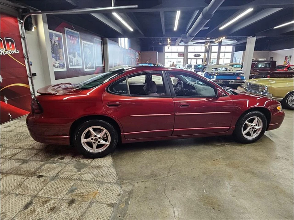 2002 Pontiac Grand Prix 3rd+ Gen - Image 10 of 31