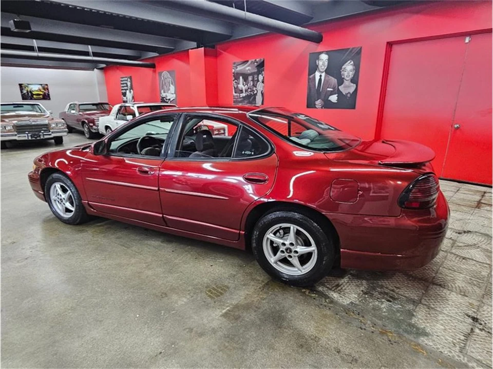 2002 Pontiac Grand Prix 3rd+ Gen - Image 18 of 31