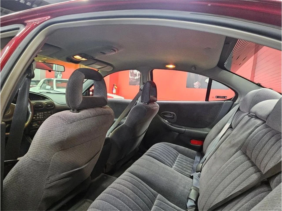 2002 Pontiac Grand Prix 3rd+ Gen - Image 24 of 31