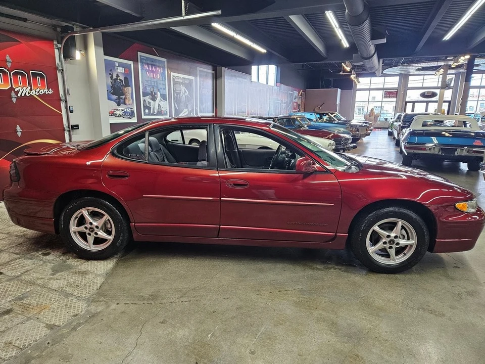 2002 Pontiac Grand Prix 3rd+ Gen - Image 9 of 31