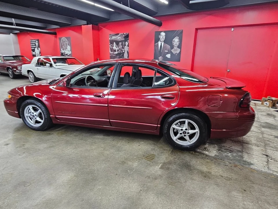2002 Pontiac Grand Prix 3rd+ Gen - Image 20 of 31