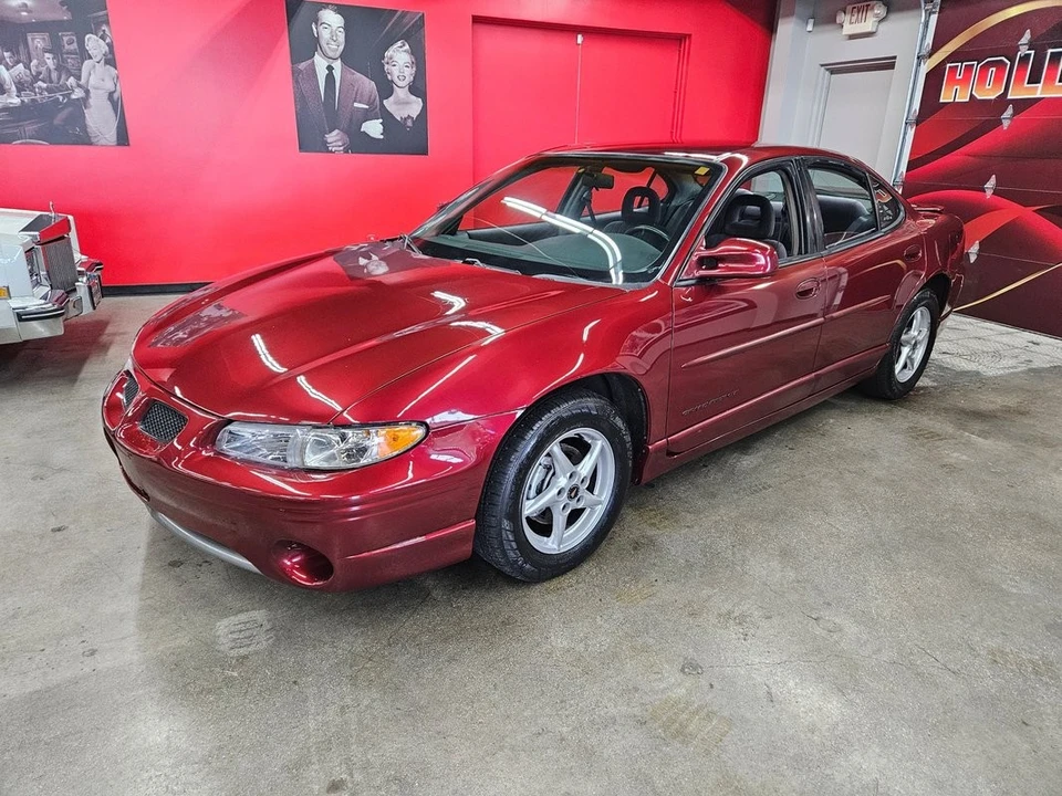 2002 Pontiac Grand Prix 3rd+ Gen - Image 2 of 31