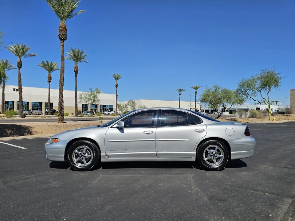 2002 Pontiac Grand Prix 3rd+ Gen - Image 9 of 31