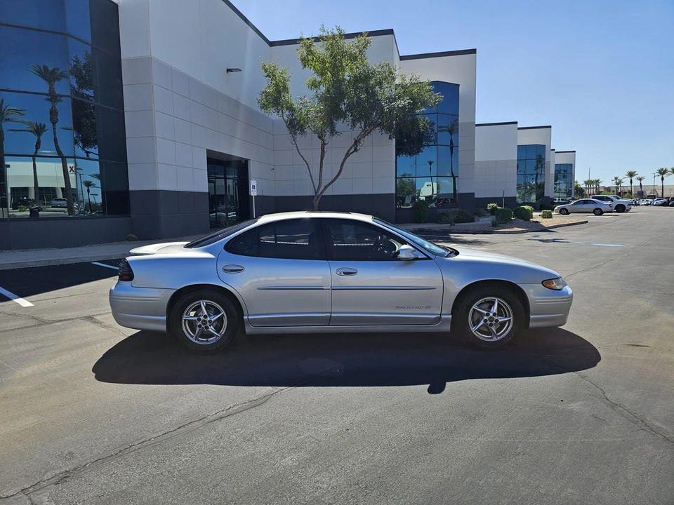 2002 Pontiac Grand Prix 3rd+ Gen - Image 20 of 31