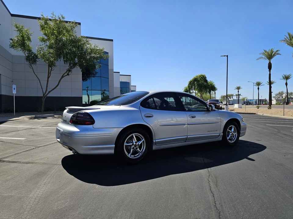2002 Pontiac Grand Prix 3rd+ Gen - Image 18 of 31