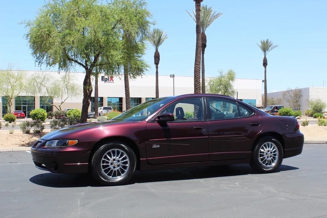 2002 Pontiac Grand Prix 3rd+ Gen - Image 2 of 31