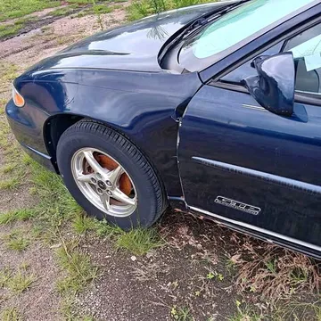 2002 Pontiac Grand Prix GTP Sedan 4D