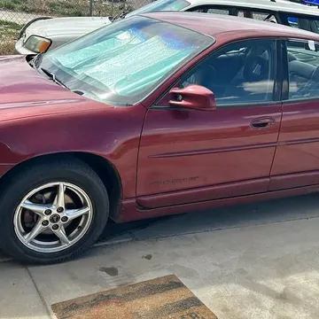 2002 Pontiac Grand Prix SE Sedan 4D