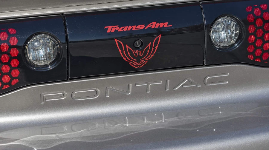 2002 Pontiac Firebird Trans Am 4th Gen - Image 9 of 16
